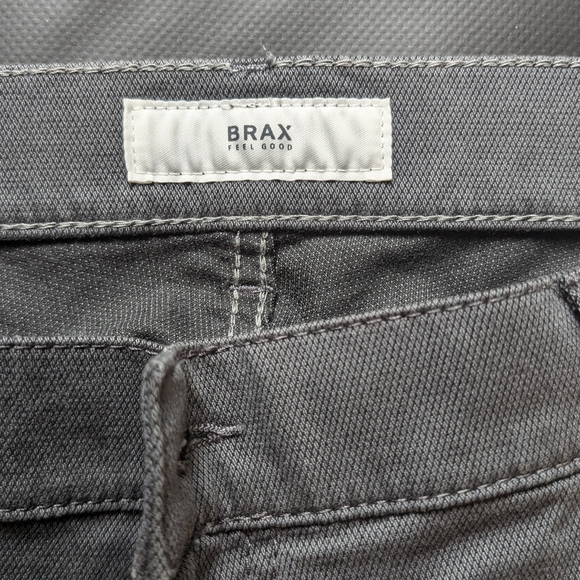 NWT's Brax jeans Men' grey 40 by 32 very soft, hi flex 48% cotton - Picture 1 of 8